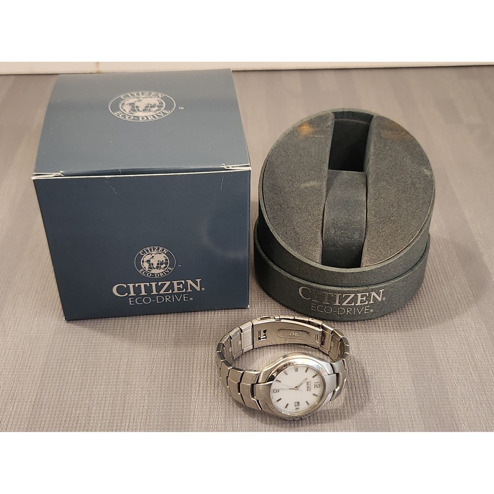 Citizen Eco-Drive E110-S001841 Watch Stainless Steel White Dial Solar BROKEN